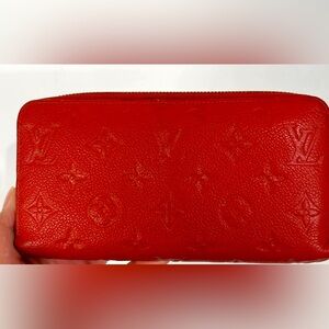 ❤️❤️EUC Louis Vuitton Impreinte Red Leather Wallet Zip